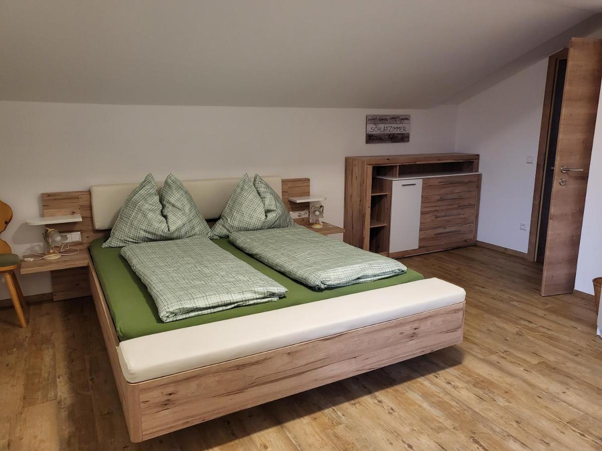 Saumerhof سخلادميخ المظهر الخارجي الصورة